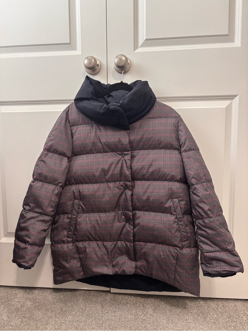 Women's Reversible Quilted Puffer Jacket - Plaid / Solid Navy (Warm Down Blend)